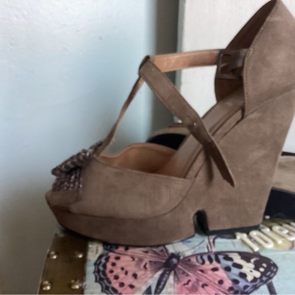 Crown Vintage high wedge and platform - Picture 2 of 6